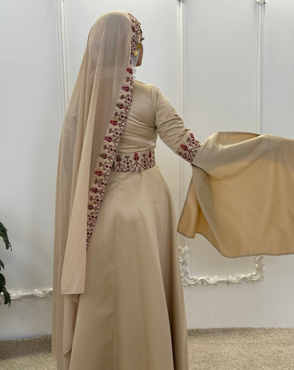 The Raeda Thobe - Beige & Burgundy With Extra Long Sleeve Modern Dress Thobe