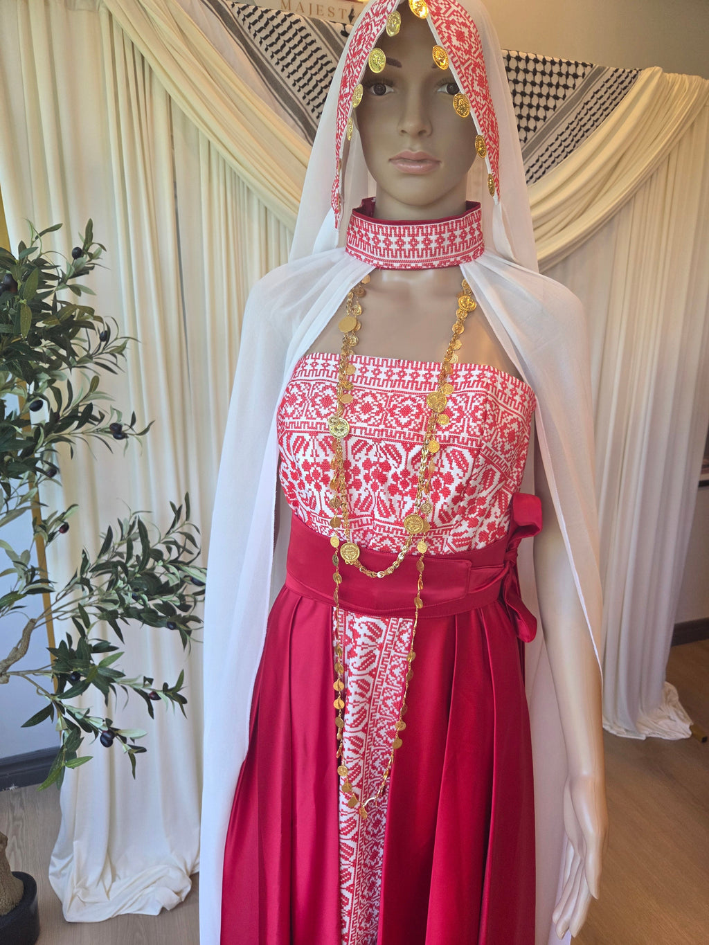 The Rafah - Red & White Modern Strapless Full Tatreez Thobe ( 4 Pieces)
