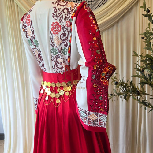 تنورة علوية من الساتان