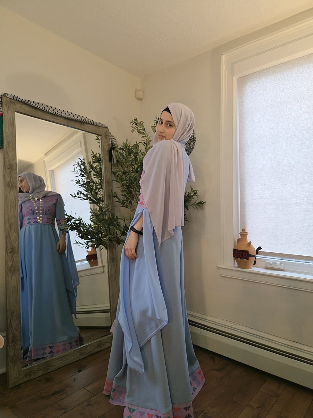 The Sara Thobe - Blue with Pink Tatreez With Extra Long Sleeve Modern Dress Thobe
